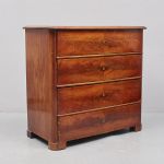1212 1249 CHEST OF DRAWERS